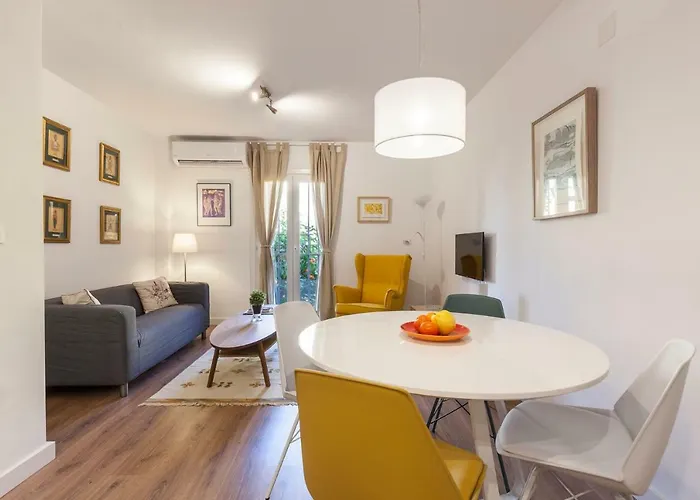 Nuevo Apartamento Casco Antiguo Sevilla, Wifi/Ac